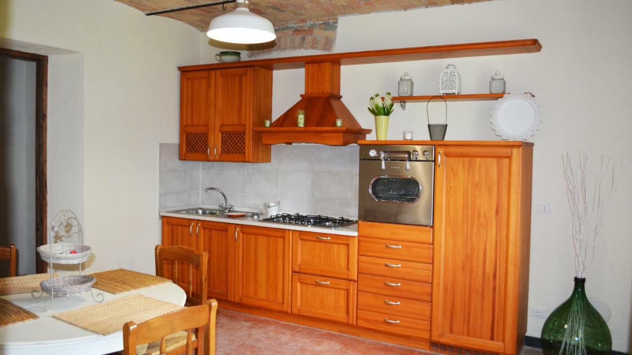 Agriturismo "Veritas" Bed & Wine Casaleggio Boiro Eksteriør billede