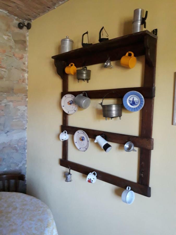 Agriturismo "Veritas" Bed & Wine Casaleggio Boiro Eksteriør billede