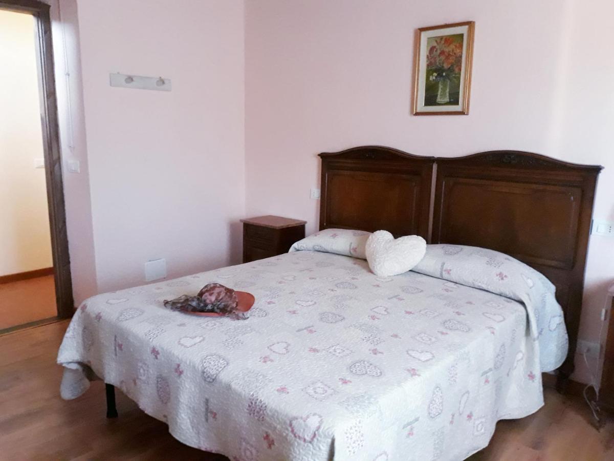 Agriturismo "Veritas" Bed & Wine Casaleggio Boiro Eksteriør billede